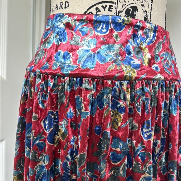 NATURAL LIFE Red and Blue Maxi Pleated Skirt - Picture 2 of 7